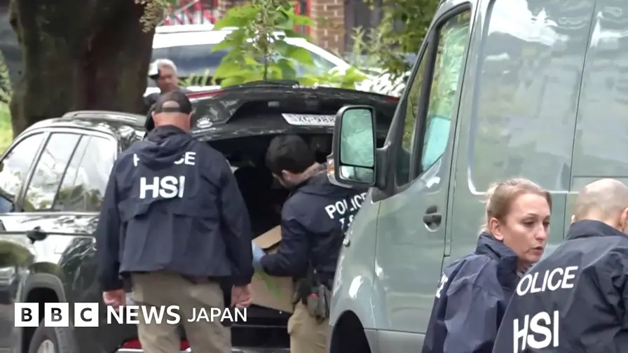 Federal Agents Search Rep. Ilhan Omar’s Home Weeks Before Midterms