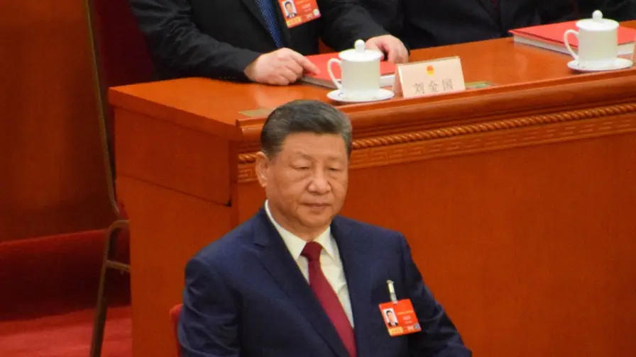 US and China Extend Trade Truce at Summit Amid Lingering Tensions cover